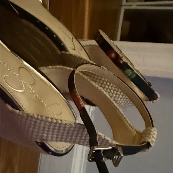 Jessica Simpson Black Cherry Wedges - Picture 5 of 5